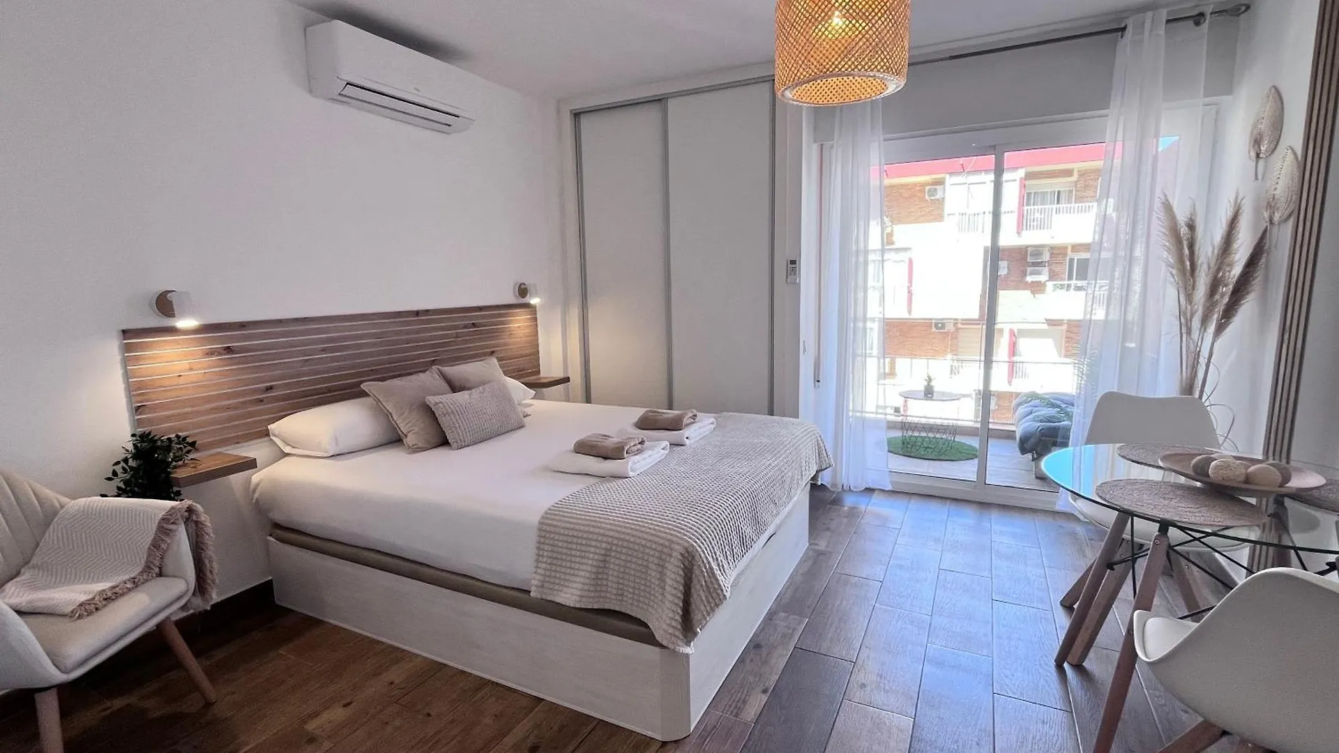 Style & Comfort In Benalmadena - Pool Available Seasonally